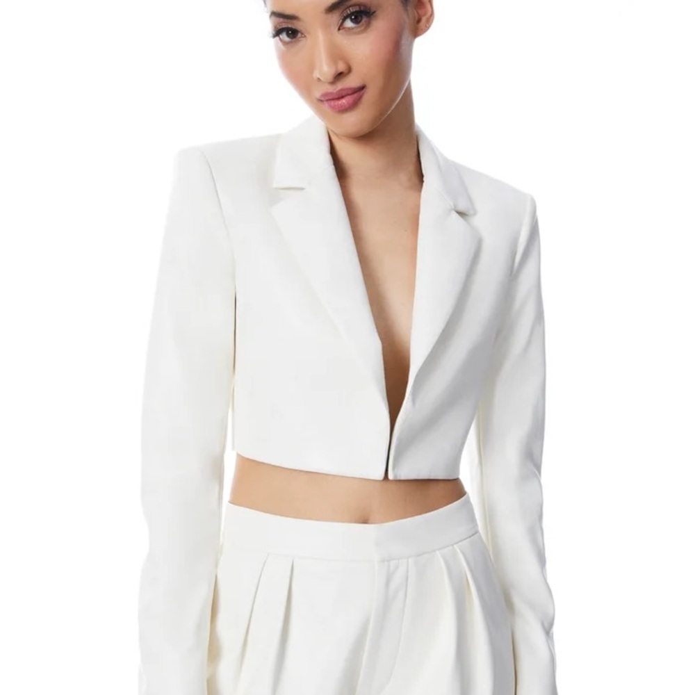 NWT Alice + Olivia Cropped leather blazer
